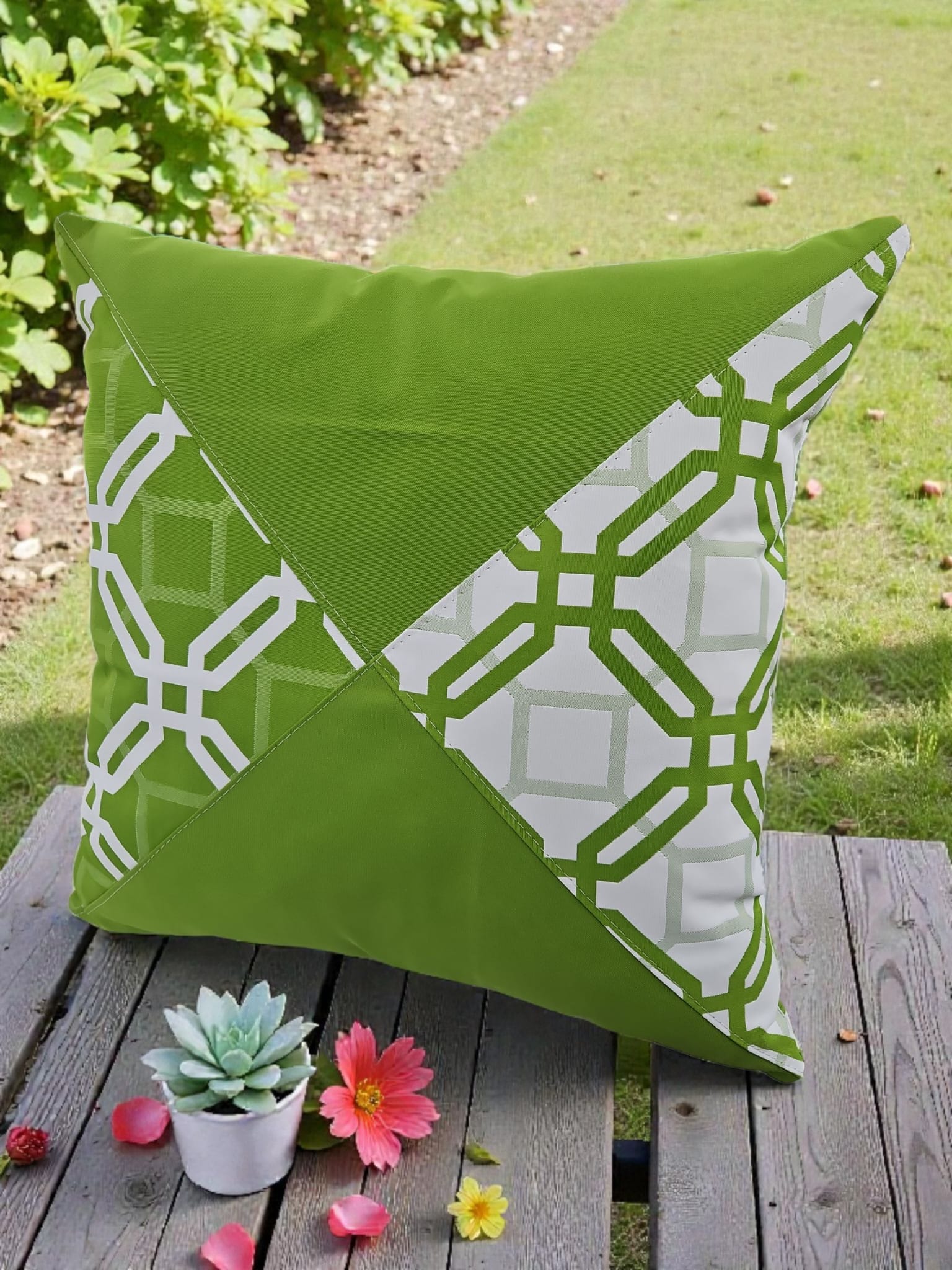 Sierkussen Natadola Mos Groen 60 x 60 1 Sierkussen Natadola Mos Groen 60 x 60