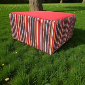 Hocker Antiqua red