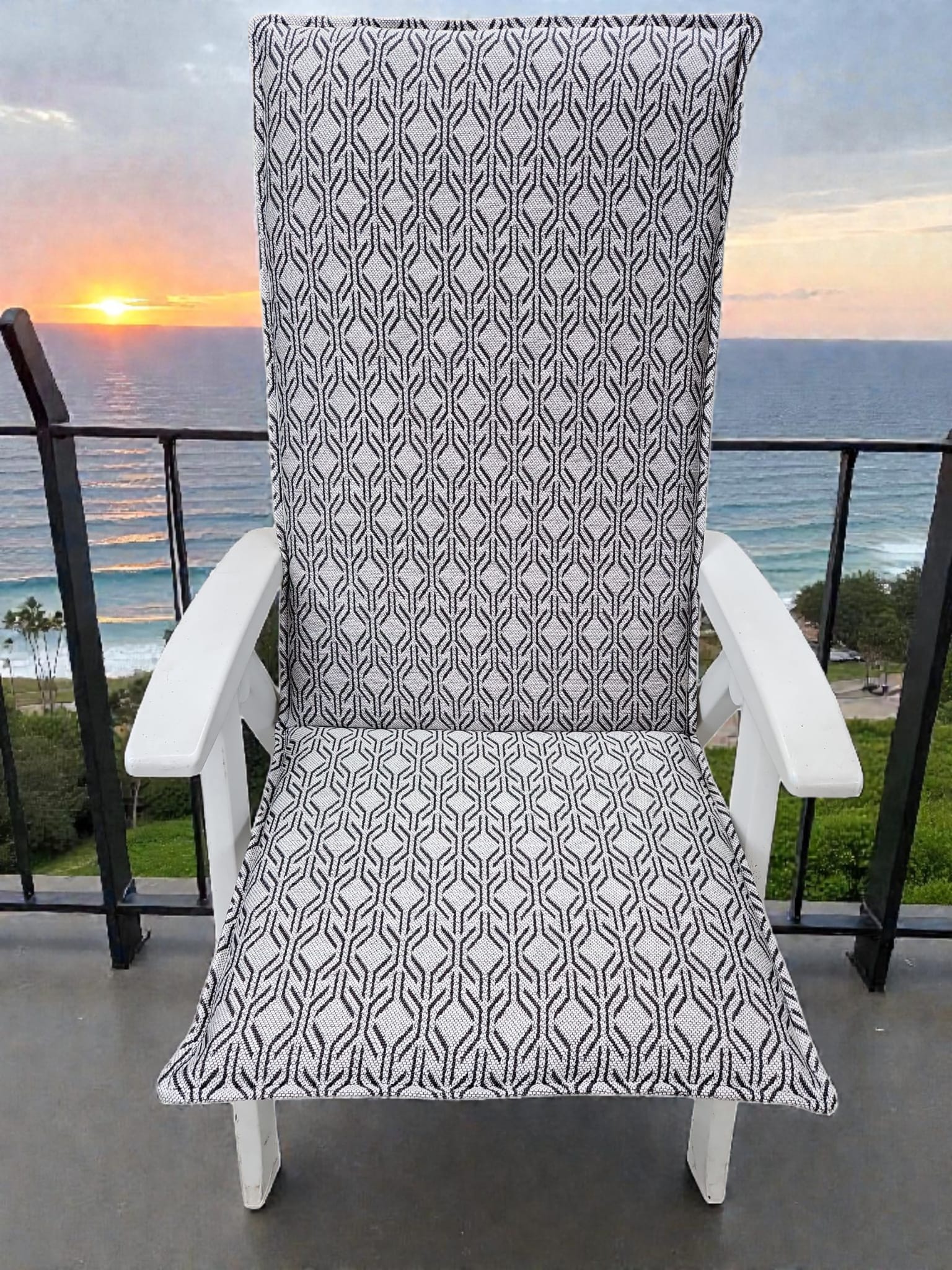 Tuinstoelkussen Southbeach White/Black 1 Tuinstoelkussen Southbeach White/Black